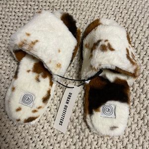 Faux Sherpa Cow Slippers